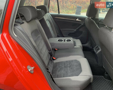 Червоний Фольксваген Гольф, об'ємом двигуна 1.4 л та пробігом 224 тис. км за 9500 $, фото 19 на Automoto.ua