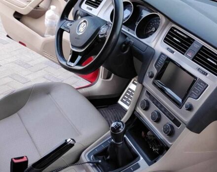 Фольксваген Гольф 2015 в Полтаве на Automoto.ua Красный Фольксваген Гольф, объемом двигателя 2 л и пробегом 133 тыс. км за 11250 $, фото 9 на Automoto.ua