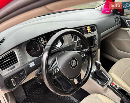 Красный Фольксваген Гольф, объемом двигателя 1.97 л и пробегом 357 тыс. км за 10700 $, фото 19 на Automoto.ua