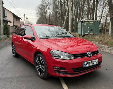 Красный Фольксваген Гольф, объемом двигателя 1.6 л и пробегом 233 тыс. км за 11500 $, фото 1 на Automoto.ua
