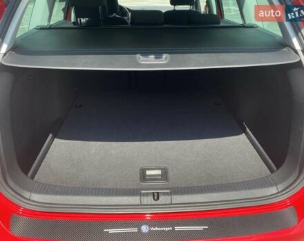 Червоний Фольксваген Гольф, об'ємом двигуна 1.6 л та пробігом 219 тис. км за 12300 $, фото 7 на Automoto.ua