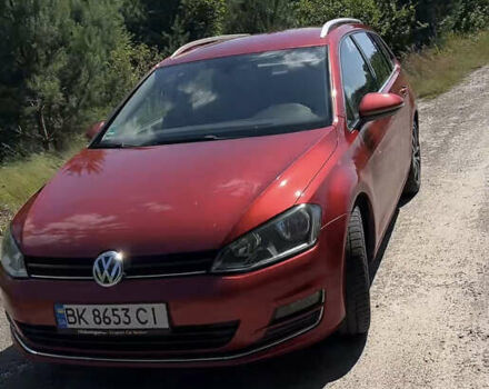 Красный Фольксваген Гольф, объемом двигателя 1.6 л и пробегом 293 тыс. км за 12100 $, фото 2 на Automoto.ua