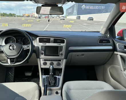 Красный Фольксваген Гольф, объемом двигателя 1.97 л и пробегом 177 тыс. км за 12400 $, фото 12 на Automoto.ua