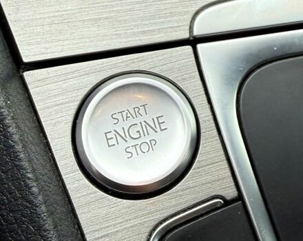 Червоний Фольксваген Гольф, об'ємом двигуна 2 л та пробігом 100 тис. км за 13300 $, фото 9 на Automoto.ua