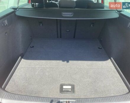 Червоний Фольксваген Гольф, об'ємом двигуна 1.6 л та пробігом 219 тис. км за 12300 $, фото 8 на Automoto.ua