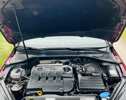 Красный Фольксваген Гольф, объемом двигателя 1.6 л и пробегом 293 тыс. км за 12100 $, фото 27 на Automoto.ua