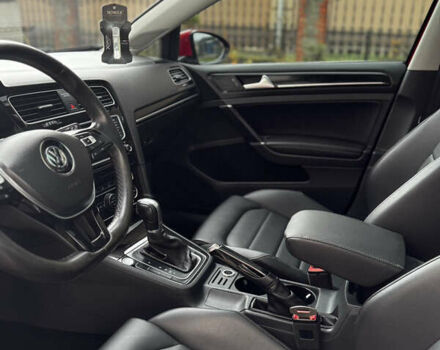 Красный Фольксваген Гольф, объемом двигателя 1.97 л и пробегом 201 тыс. км за 12400 $, фото 21 на Automoto.ua