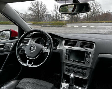 Красный Фольксваген Гольф, объемом двигателя 1.97 л и пробегом 268 тыс. км за 12700 $, фото 8 на Automoto.ua