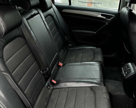 Красный Фольксваген Гольф, объемом двигателя 1.97 л и пробегом 268 тыс. км за 12700 $, фото 10 на Automoto.ua