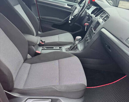 Красный Фольксваген Гольф, объемом двигателя 0 л и пробегом 198 тыс. км за 10500 $, фото 2 на Automoto.ua