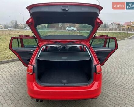 Красный Фольксваген Гольф, объемом двигателя 1.97 л и пробегом 273 тыс. км за 11900 $, фото 15 на Automoto.ua