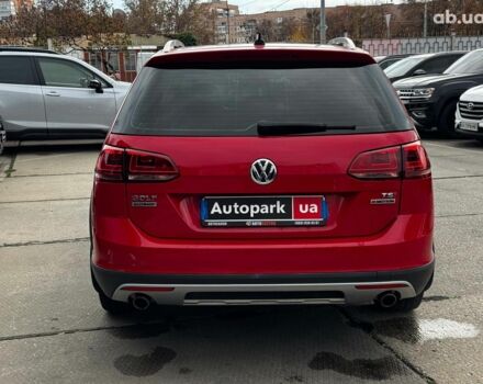 Красный Фольксваген Гольф, объемом двигателя 1.8 л и пробегом 133 тыс. км за 11980 $, фото 4 на Automoto.ua