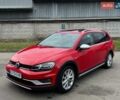 Красный Фольксваген Гольф, объемом двигателя 1.8 л и пробегом 141 тыс. км за 11350 $, фото 1 на Automoto.ua