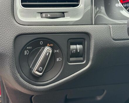 Красный Фольксваген Гольф, объемом двигателя 1.8 л и пробегом 133 тыс. км за 11980 $, фото 18 на Automoto.ua