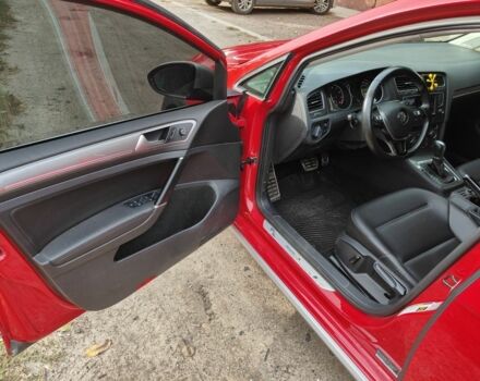 Червоний Фольксваген Гольф, об'ємом двигуна 1.8 л та пробігом 133 тис. км за 12100 $, фото 5 на Automoto.ua