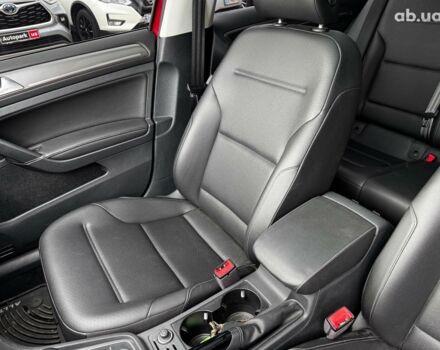 Красный Фольксваген Гольф, объемом двигателя 1.8 л и пробегом 133 тыс. км за 11980 $, фото 16 на Automoto.ua