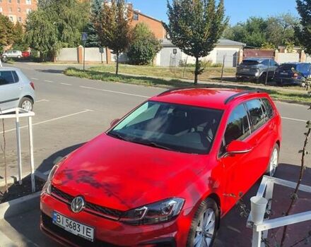 Фольксваген Гольф 2017 в Полтаве на Automoto.ua Красный Фольксваген Гольф, объемом двигателя 1.8 л и пробегом 90 тыс. км за 14900 $, фото 1 на Automoto.ua