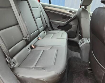 Красный Фольксваген Гольф, объемом двигателя 1.8 л и пробегом 180 тыс. км за 10300 $, фото 6 на Automoto.ua