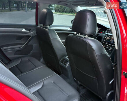 Червоний Фольксваген Гольф, об'ємом двигуна 1.4 л та пробігом 376 тис. км за 10399 $, фото 13 на Automoto.ua