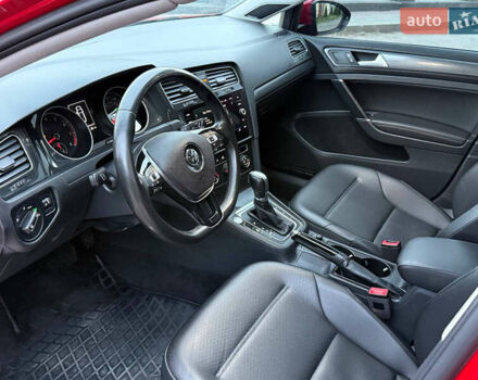 Червоний Фольксваген Гольф, об'ємом двигуна 1.4 л та пробігом 376 тис. км за 10399 $, фото 11 на Automoto.ua