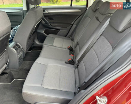 Красный Фольксваген Гольф, объемом двигателя 1.97 л и пробегом 105 тыс. км за 19800 $, фото 17 на Automoto.ua