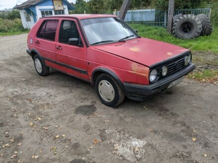 Красный Фольксваген Гольф, объемом двигателя 1.3 л и пробегом 320 тыс. км за 700 $, фото 1 на Automoto.ua