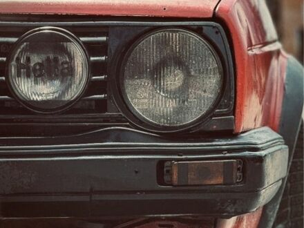 Фольксваген Гольф 1985 в Стрые на Automoto.ua Красный Фольксваген Гольф, объемом двигателя 1.8 л и пробегом 90 тыс. км за 1800 $, фото 1 на Automoto.ua