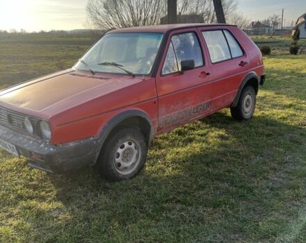 Красный Фольксваген Гольф, объемом двигателя 1.6 л и пробегом 350 тыс. км за 750 $, фото 1 на Automoto.ua