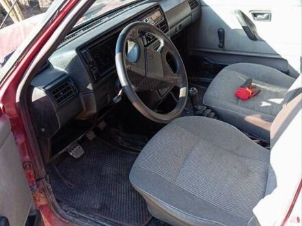 Фольксваген Гольф 1987 в Тлумаче на Automoto.ua Красный Фольксваген Гольф, объемом двигателя 1.3 л и пробегом 800 тыс. км за 450 $, фото 1 на Automoto.ua