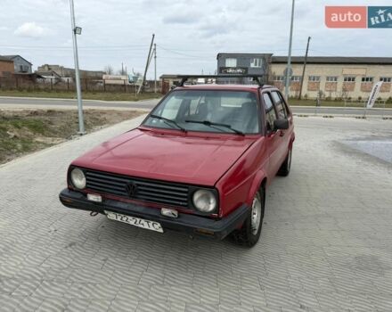 Красный Фольксваген Гольф, объемом двигателя 1.3 л и пробегом 200 тыс. км за 600 $, фото 1 на Automoto.ua