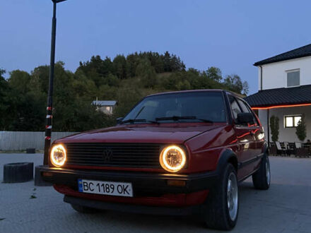 Красный Фольксваген Гольф, объемом двигателя 1.6 л и пробегом 352 тыс. км за 1999 $, фото 1 на Automoto.ua