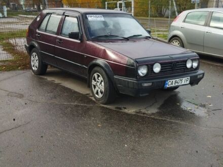 Червоний Фольксваген Гольф, об'ємом двигуна 1.8 л та пробігом 280 тис. км за 1000 $, фото 1 на Automoto.ua