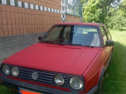 Фольксваген Гольф 1989 у Рівному на Automoto.ua Червоний Фольксваген Гольф, об'ємом двигуна 0 л та пробігом 132 тис. км за 1200 $, фото 1 на Automoto.ua