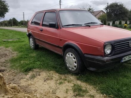Фольксваген Гольф 1989 в Луцке на Automoto.ua Красный Фольксваген Гольф, объемом двигателя 1.3 л и пробегом 250 тыс. км за 800 $, фото 1 на Automoto.ua