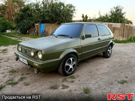 Красный Фольксваген Гольф, объемом двигателя 1.8 л и пробегом 100 тыс. км за 1150 $, фото 1 на Automoto.ua