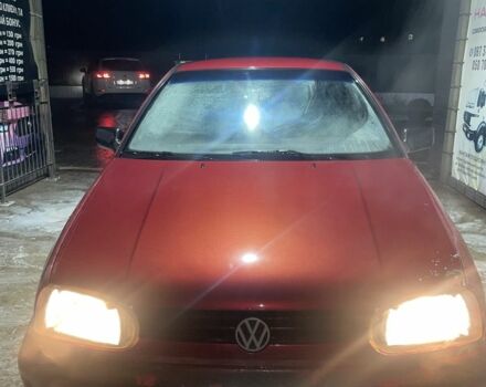 Красный Фольксваген Гольф, объемом двигателя 1.4 л и пробегом 294 тыс. км за 950 $, фото 1 на Automoto.ua