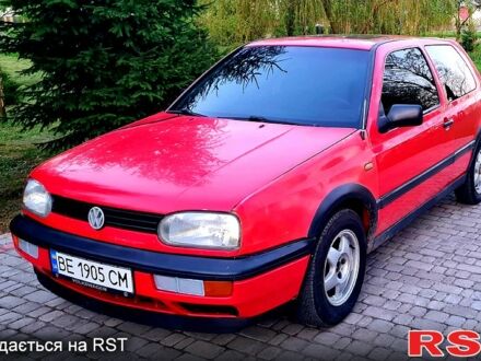 Фольксваген Гольф 1992 в Ратно на Automoto.ua Красный Фольксваген Гольф, объемом двигателя 19 л и пробегом 300 тыс. км за 1800 $, фото 1 на Automoto.ua