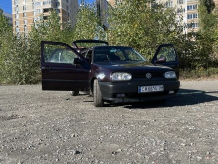 Фольксваген Гольф 1992 у Вышгороде на Automoto.ua Червоний Фольксваген Гольф, об'ємом двигуна 1.8 л та пробігом 1000 тис. км за 2700 $, фото 1 на Automoto.ua