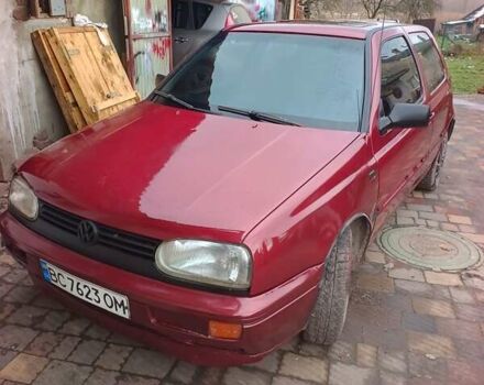 Красный Фольксваген Гольф, объемом двигателя 1.6 л и пробегом 385 тыс. км за 1200 $, фото 1 на Automoto.ua