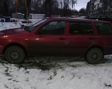 Красный Фольксваген Гольф, объемом двигателя 1.9 л и пробегом 300 тыс. км за 3000 $, фото 1 на Automoto.ua