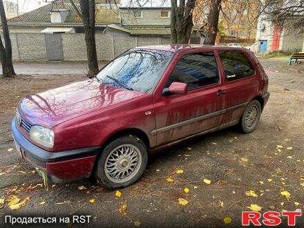 Фольксваген Гольф 1996 у Сумах на Automoto.ua Червоний Фольксваген Гольф, об'ємом двигуна 1.8 л та пробігом 0 тис. км за 2150 $, фото 1 на Automoto.ua