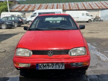 Фольксваген Гольф 1998 в Хусте на Automoto.ua Красный Фольксваген Гольф, объемом двигателя 0 л и пробегом 240 тыс. км за 650 $, фото 1 на Automoto.ua