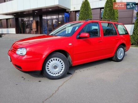 Фольксваген Гольф 1999 в Днепре (Днепропетровске) на Automoto.ua Красный Фольксваген Гольф, объемом двигателя 1.6 л и пробегом 200 тыс. км за 4100 $, фото 1 на Automoto.ua