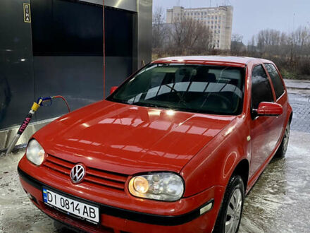 Красный Фольксваген Гольф, объемом двигателя 1.39 л и пробегом 322 тыс. км за 2850 $, фото 1 на Automoto.ua