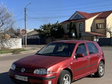 Фольксваген Гольф 1999 в Сумах на Automoto.ua Красный Фольксваген Гольф, объемом двигателя 1.6 л и пробегом 400 тыс. км за 2500 $, фото 1 на Automoto.ua
