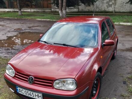 Фольксваген Гольф 1999 в Луцке на Automoto.ua Красный Фольксваген Гольф, объемом двигателя 1.6 л и пробегом 280 тыс. км за 2900 $, фото 1 на Automoto.ua