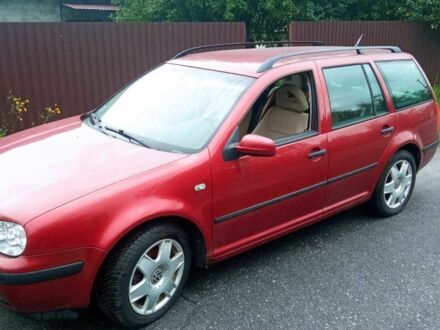 Красный Фольксваген Гольф, объемом двигателя 1.6 л и пробегом 200 тыс. км за 3700 $, фото 1 на Automoto.ua