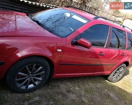 Червоний Фольксваген Гольф, об'ємом двигуна 1.6 л та пробігом 250 тис. км за 3900 $, фото 1 на Automoto.ua