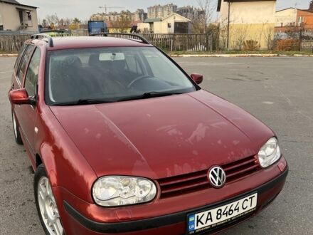Красный Фольксваген Гольф, объемом двигателя 1.4 л и пробегом 400 тыс. км за 4100 $, фото 1 на Automoto.ua