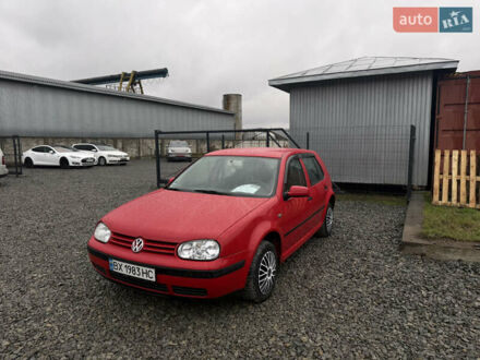 Красный Фольксваген Гольф, объемом двигателя 1.6 л и пробегом 215 тыс. км за 4799 $, фото 1 на Automoto.ua